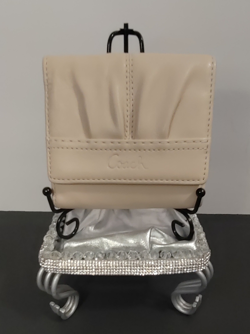 Vintage Coach Soho Pleated Leather Bifold Wallet Cream Ivory